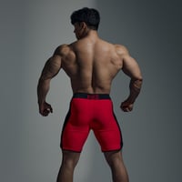 شورت فيزيك احمر مميز واسود من الجوانب V6