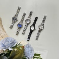 هدية مولود ( طقم ثوب وسديريه - حذاء )