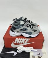 شوز نايكي باللون الرصاصي الغامق