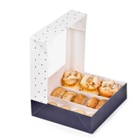 علب ورقية فاخرة مقسمة للفطائر والحلويات بنافذة شفا...