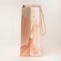 أكياس فاخرة للعيد لون وردي وختم "عيدكم مبارك /العد...