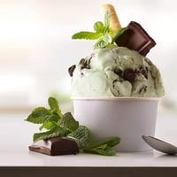 كوب ورق ابيض للأيس كريم 4انز-العدد 25 كوب