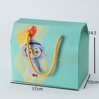 علب التوزيعات للأولاد بلون أخضر وعبارة "عيدكم مبار...