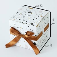 علبة توزيعات أبيض رخامي فاخرة وشريطة /العدد 12