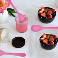 ملاعق بلاستيك وردي -133مم/ العدد 90 ملعقة