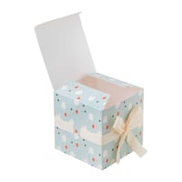 علب التوزيعات الفاخرة لون سماوي بنمط تيرازو / العد...