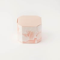 علب التوزيعات الفاخرة لون وردي بعبارة عيدكم مبارك...