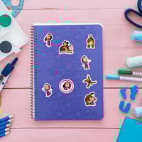 ستيكرات دفاتر وكتب | ماشا والدب