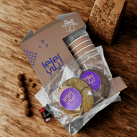 قهوة كولومبي مع ٢ كوكيز