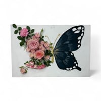 لوحة الفراشة الوردية