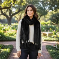 الشال الاسود