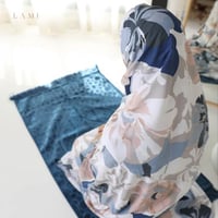 طقم شرشف صلاة مشجر- كحلي