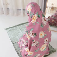 طقم عبير الورد وردي