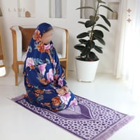 طقم زهرة الندى كحلي