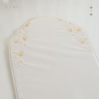 سجاد بتلات الذهب