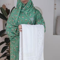 طقم صلاة زهرة الياسمين اخضر