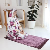 طقم زهرة الندى ابيض