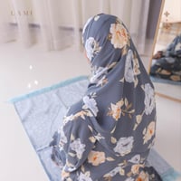 طقم عبير الورد رمادي