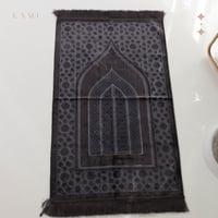 سجادة صلاة حرير - رمادي ملكي