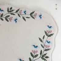 سجادة صلاة همس الأزهار ابيض