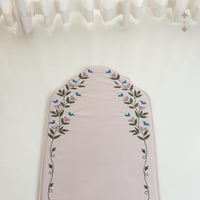 سجادة صلاة همس الأزهار وردي