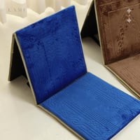 سجادة مع مسند ظهر