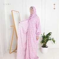 شرشف صلاة مشجر وردي