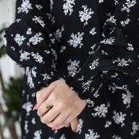 شرشف صلاة مشجر اسود