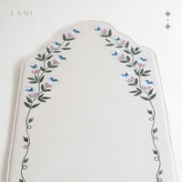 سجادة صلاة همس الأزهار ابيض