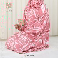 شرشف صلاة مشجر وردي