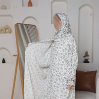 شرشف صلاة مشجر ابيض