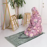 طقم عبير الورد وردي