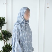 شرشف صلاة مشجر رمادي