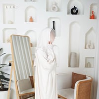 شرشف صلاة بيج فاتح