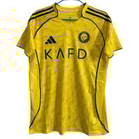 تيشيرت النصر الأساسي فئة الجماهير 2026/2025