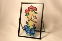 رسم على تحفة زجاجية حسب الطلب