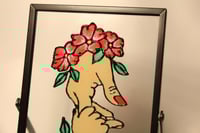 رسم على تحفة زجاجية حسب الطلب