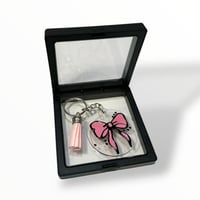 بوكس الفيونكه ( كوب، قاعدة كوب، فاصل كتاب، ميداليه...