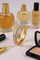 خاتم نسائي مزين بالزيراكون والكريستالات مطلي بالذه...