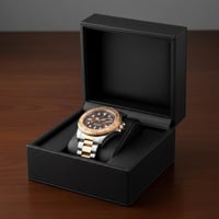 ساعة رجالية فاخرة لون فضي ذهبي تصميم مستوحى عالمي...