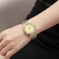 ساعة نسائية فاخرة فضي مطعم بالكريستالات ستايل أنيق...