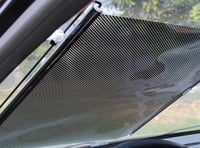 ستارة للوقاية من الشمس للقزاز الامامي للسيارة