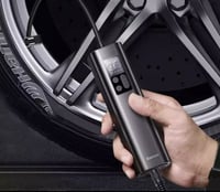 منفاخ هواء للسيارة محمول بإضاءة ليد