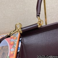 شنطة دولتشي اند غابانا Small Sicily handbag