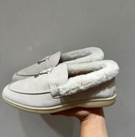 حذاء لورو بيانا