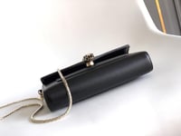 شنطة بولغاري