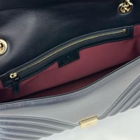 شنطة غوتشي مقاس 26cm