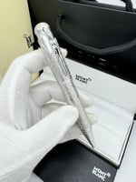 قلم مونت بلانك فضي فاخر بتصميم مميز | هدية راقية