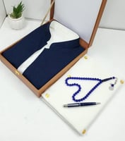 بوكس هدية رجالي فاخر كحلي | سديري أنيق مع شال أبيض...