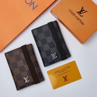 بوك لويس فيتون رجالي